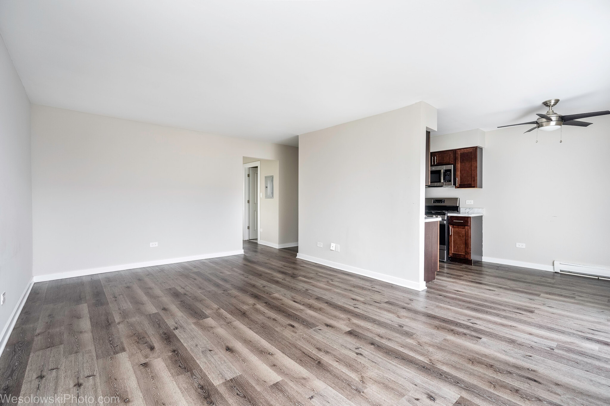 Building Photo - 1305 E Turtle Creek Cir