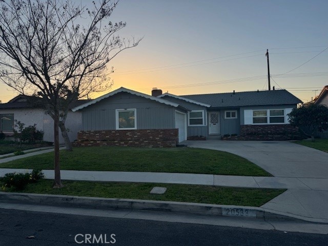 Building Photo - 20533 Eastwood Ave