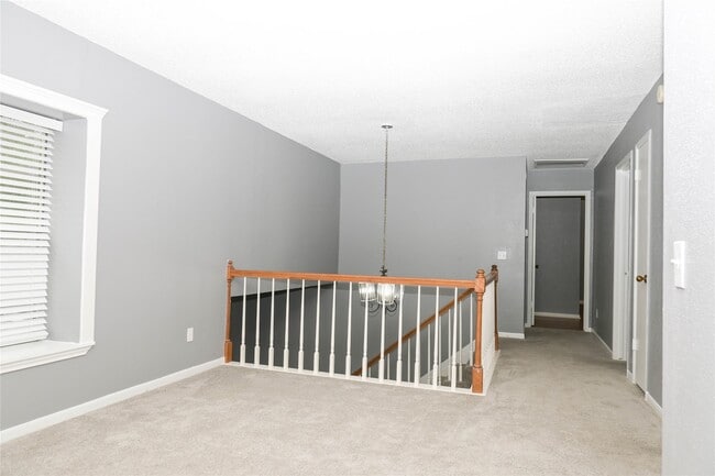 Building Photo - 2607 Woodstream Blvd