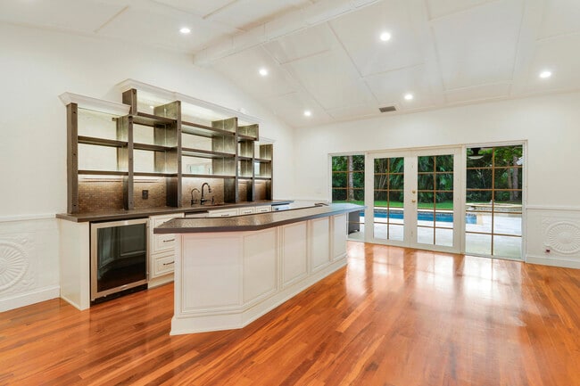 Building Photo - 67 Pacer Cir