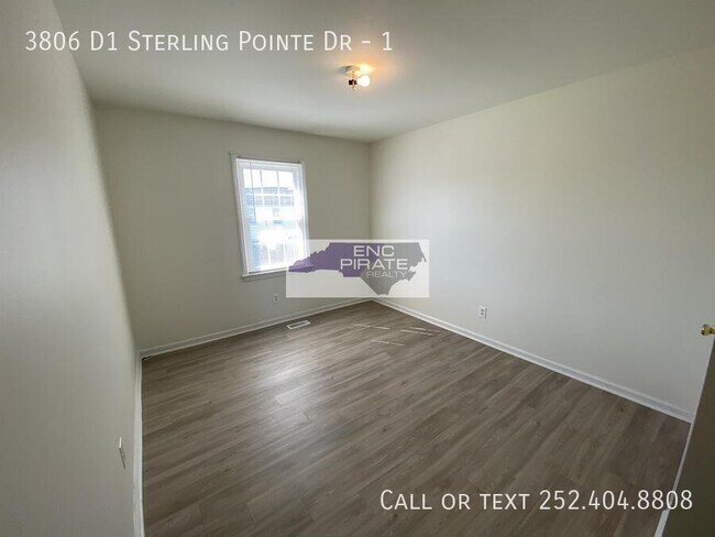 Building Photo - 3806-38D1 Sterling Pointe Dr