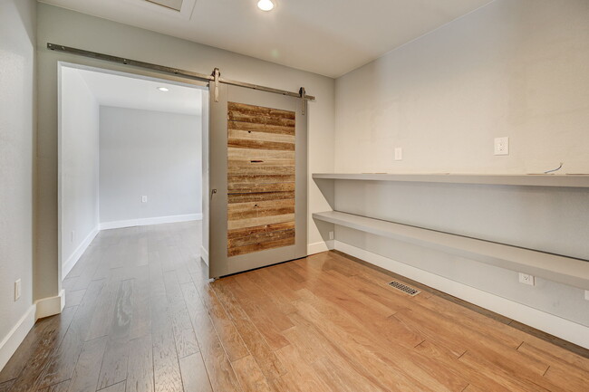 Building Photo - 1671 Summernight Terrace