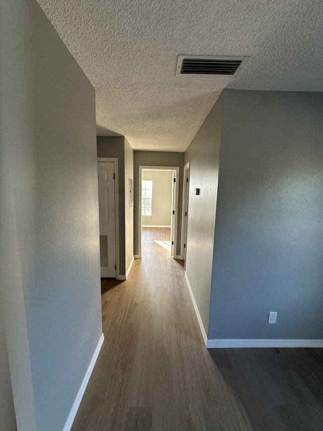 Building Photo - 1062 85th Terrace N