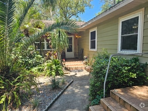 Building Photo - 8910 N Ola Ave