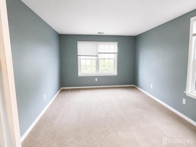 Building Photo - 903 Woodhaven Dr