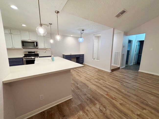 Building Photo - 3105 Sand Reef Ln