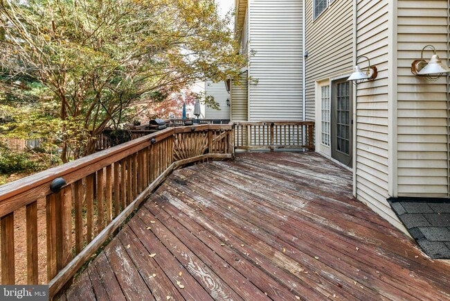 Building Photo - 4014 Rosemeade Dr