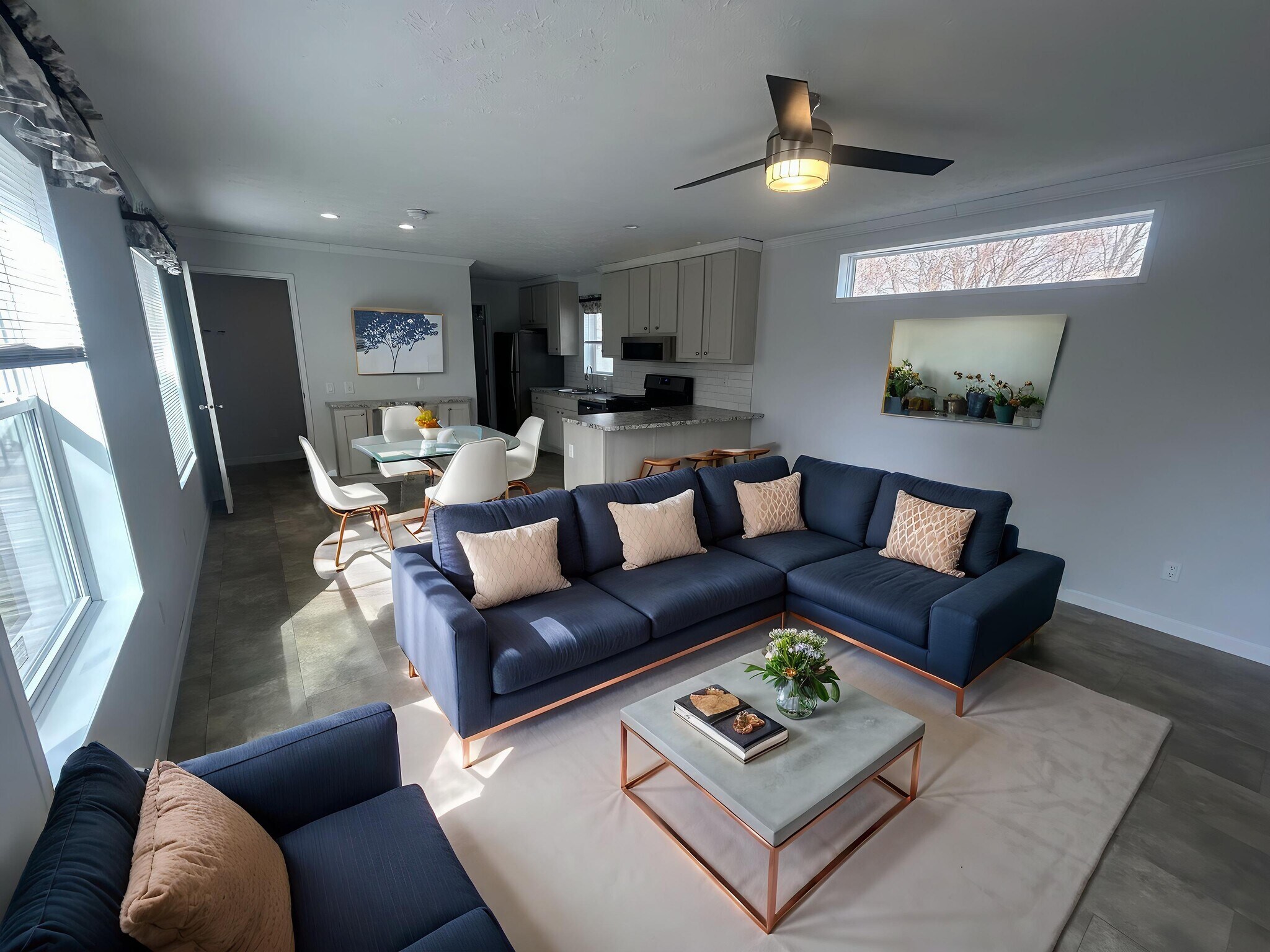 Building Photo - 103 Oak Ave