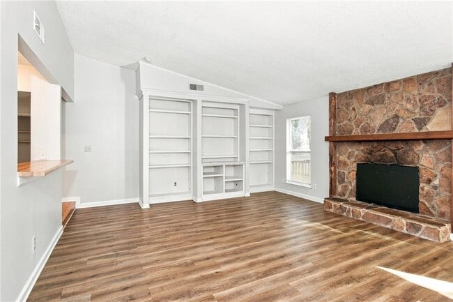 Building Photo - 1515 Captain Thomas Ct
