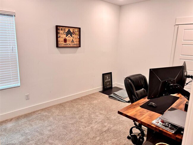 Building Photo - 958 Highland Sound Ln
