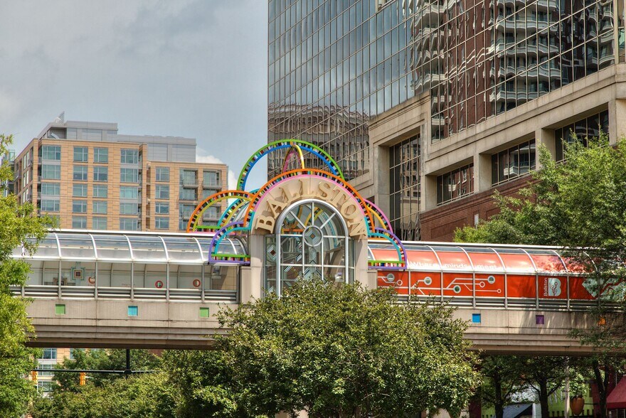 Ballston Mall very close by! - 4607 N Carlin Springs Rd