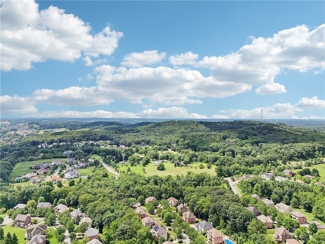 Building Photo - 403 Worth Ct