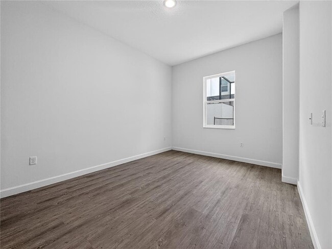 Building Photo - 367 Famagusta Dr