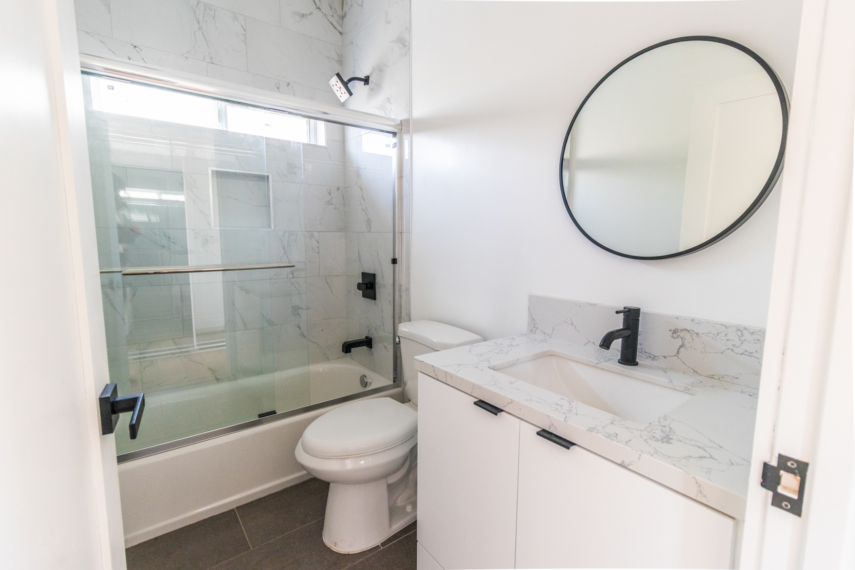 Building Photo - 4507 1/4 W 18th St