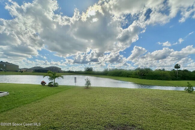 Building Photo - 1168 Casey Ave