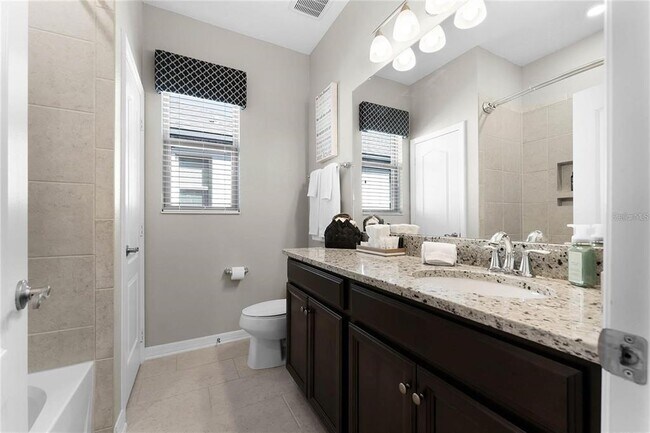 Building Photo - 1112 Narcoossee Del Sol Blvd