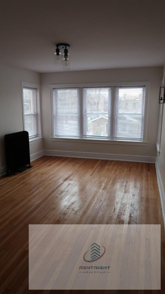 Building Photo - 2 bedroom in CHICAGO IL 60630