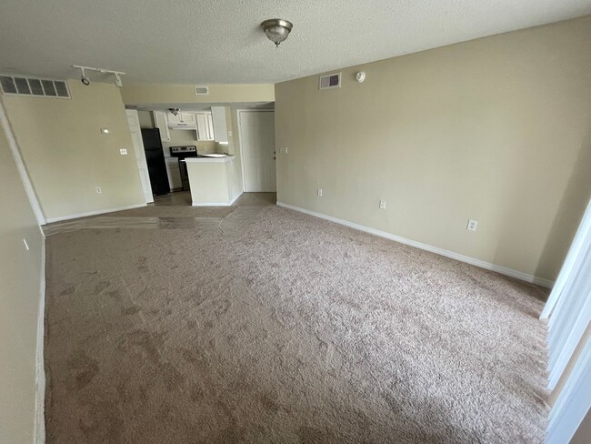 Building Photo - ORLANDO: 2 bed/2 bath Ground Floor Unit - ...