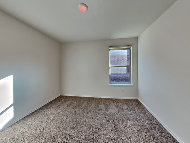 Building Photo - 116 Easy Goer Trl