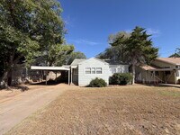 Building Photo - Move in Now or this Summer 2026! Charming 3-bedroom, 2-bath home just minutes from Texas Tech!