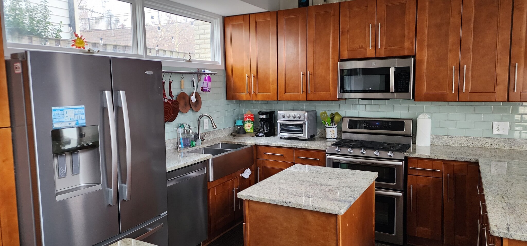 Building Photo - 3018 22nd St S