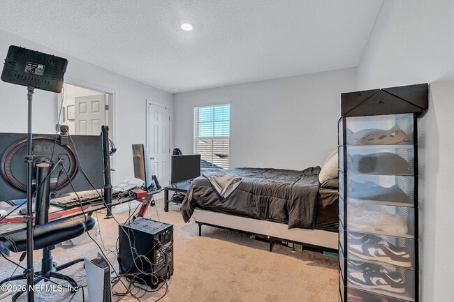 Building Photo - 9008 Gifford Dr