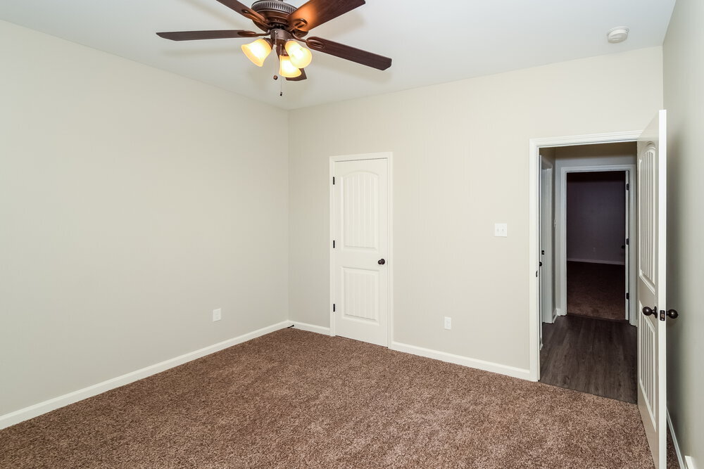 Building Photo - 125 Clay Hills Dr