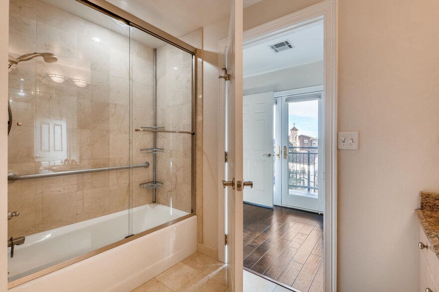 Building Photo - 1827 Grant St