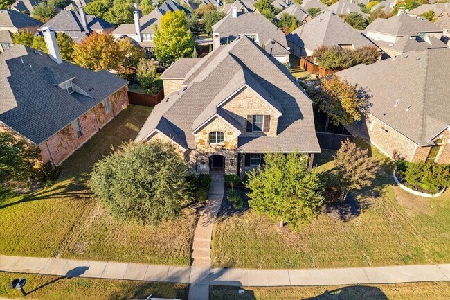 Building Photo - 924 Lairds Ln