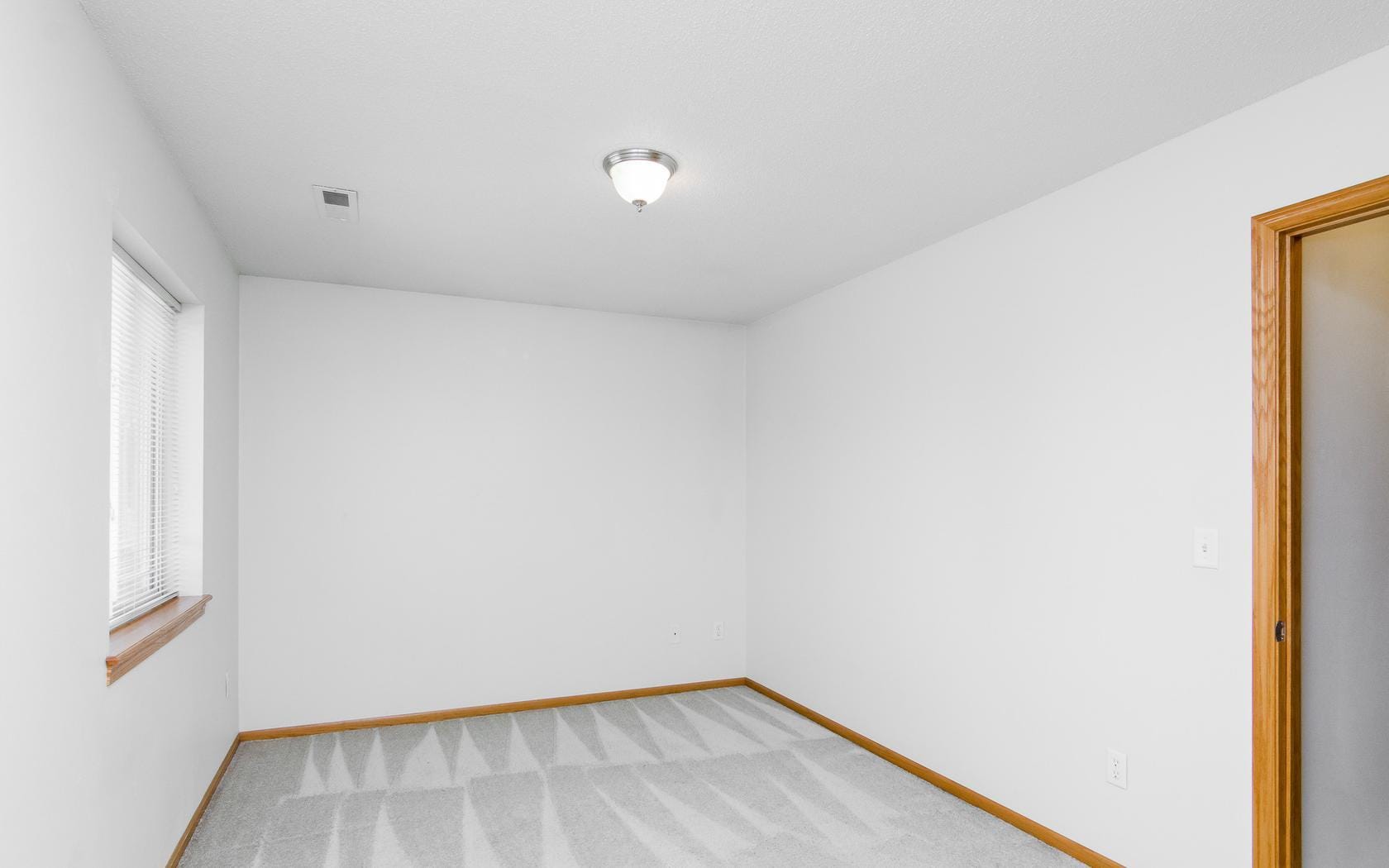 Building Photo - 534 Sicily Ct