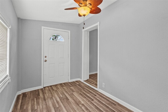 Building Photo - 1101 8th Ave N