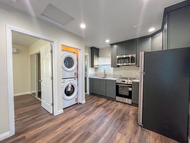 Building Photo - 3733-3735 W 182nd St. Torrance, CA 90504