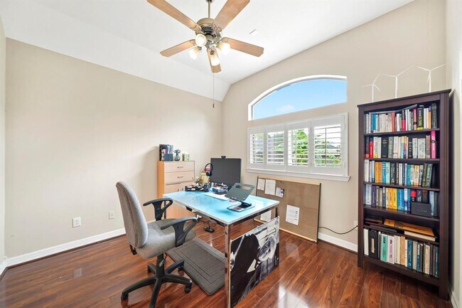 Building Photo - 3707 Quiet Falls Dr