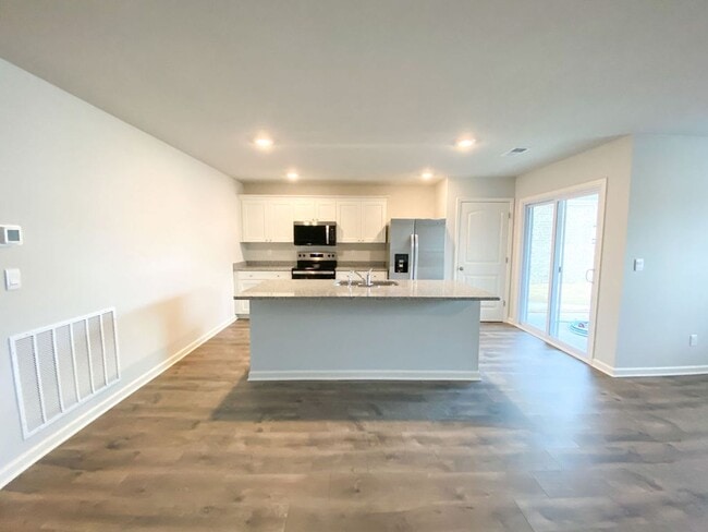 Building Photo - 3 bed 2 bath new construction by DR Horton