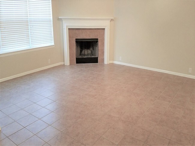 Building Photo - 352 King Elder Ln