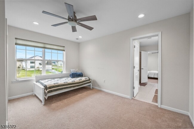Building Photo - 12 Remy Ct