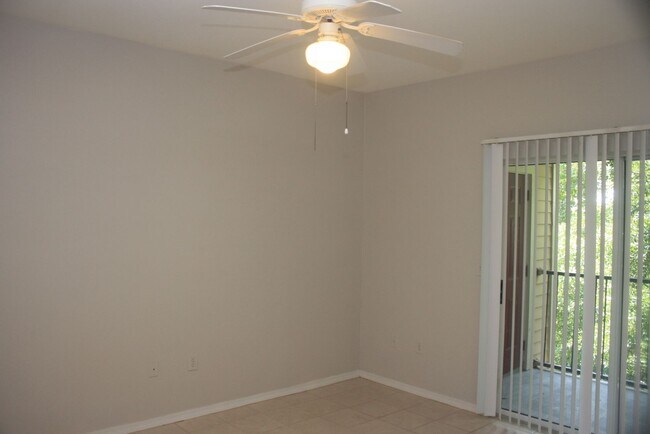 Building Photo - Spacious 2 Bedroom 2 Bath Ocoee Condo