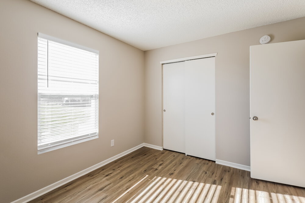 Building Photo - 8747 Hosta Way