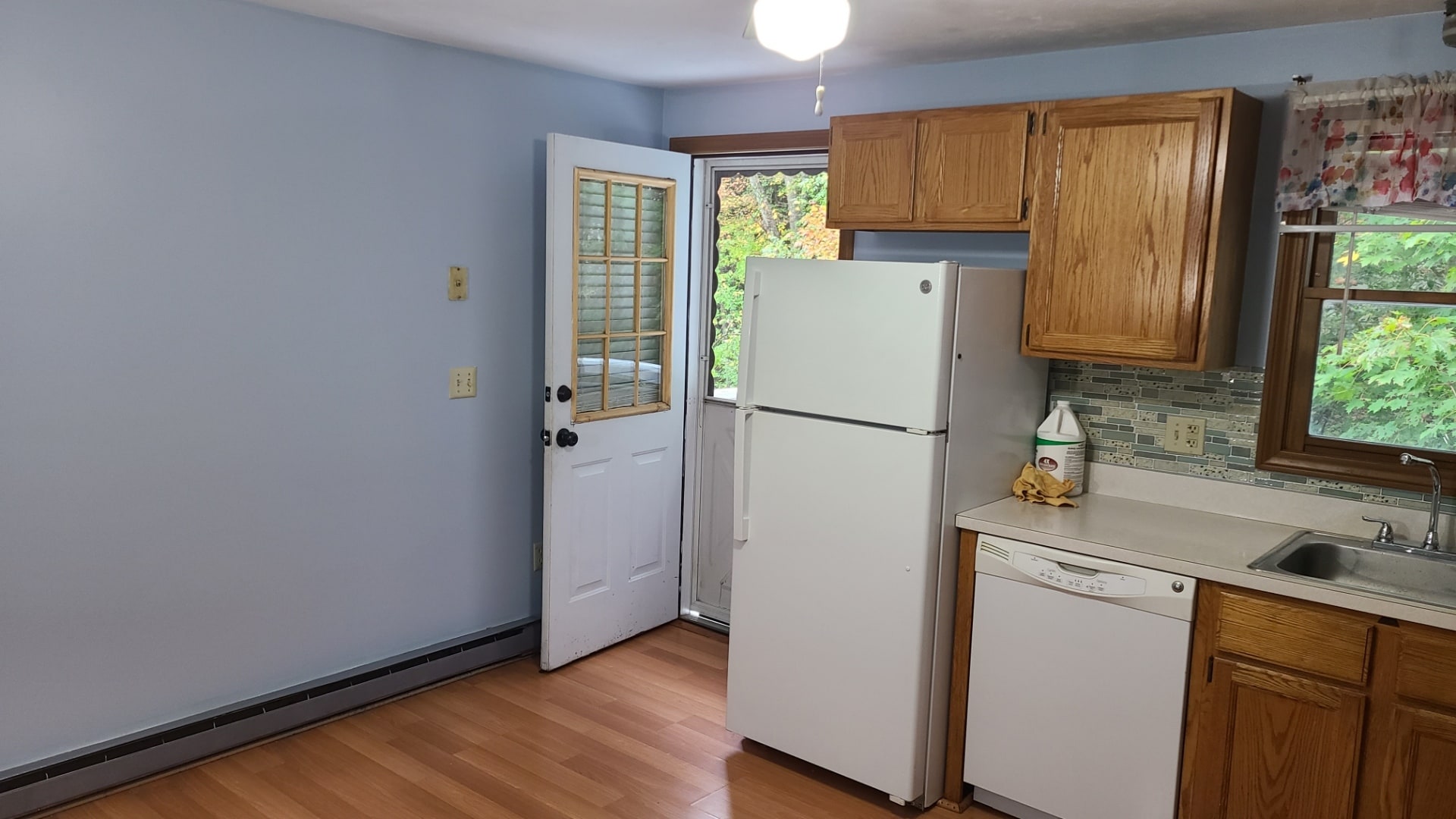 Kitchen door to deck - 26 Crane St