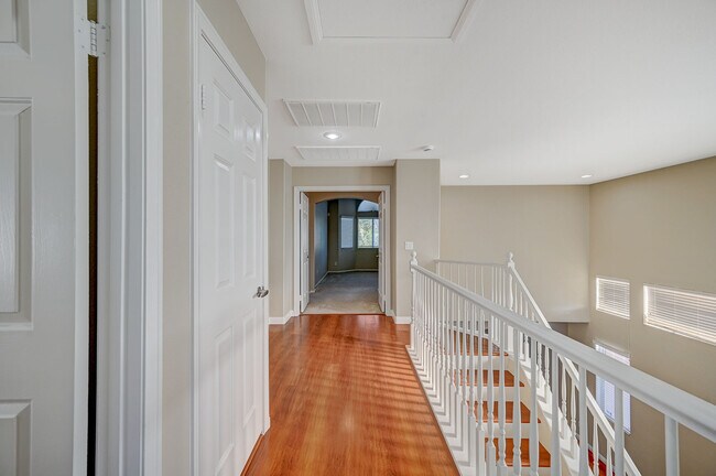 Building Photo - 1005 Prestige Meadows Pl