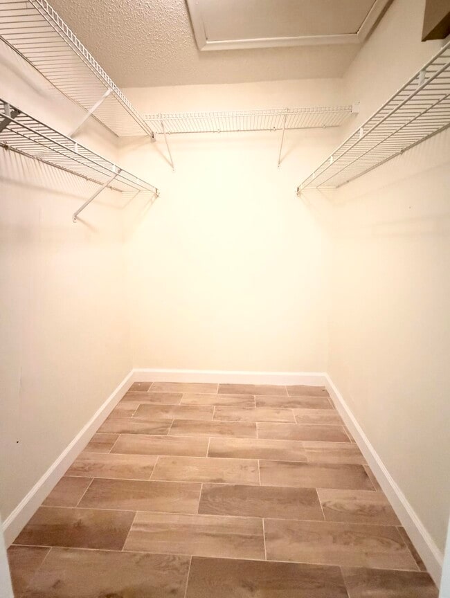 Building Photo - 14349 Campanelli Dr