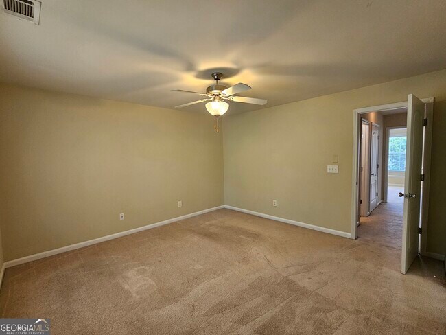 Building Photo - 3196 Cedar Glade Ln NE
