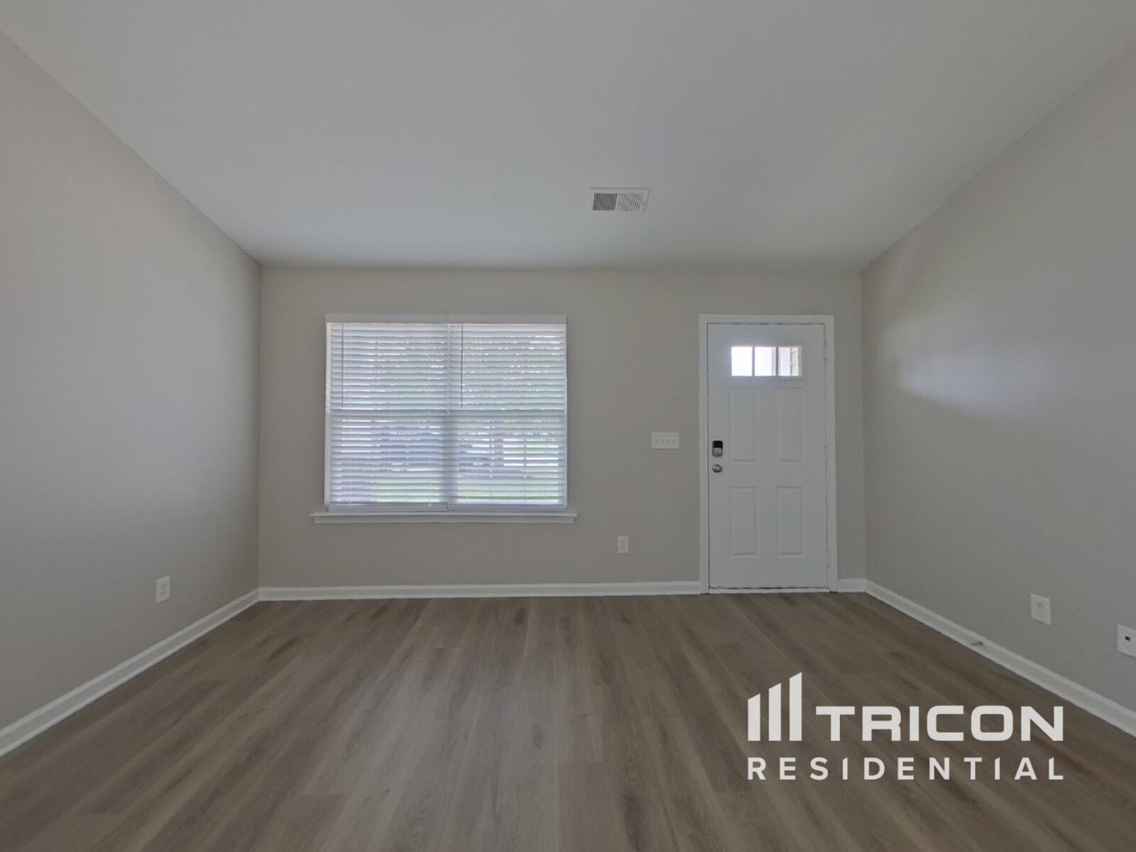 Building Photo - 158 Bonhomme Cir