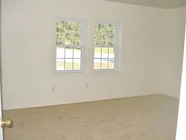 Building Photo - 3 Bed 2 Bath Townhouse in Williamstown