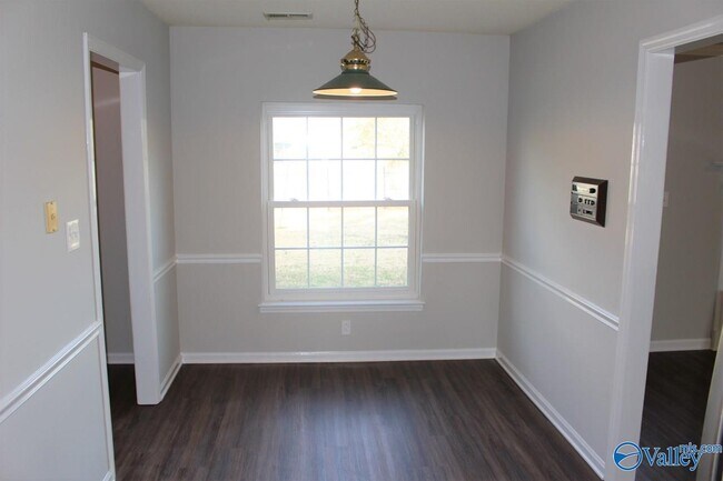 Building Photo - 108 Harpers Hop Ct
