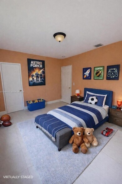 Building Photo - 14215 NE 9th Ave