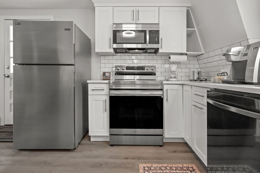 Building Photo - 22 Bonazzo Dr