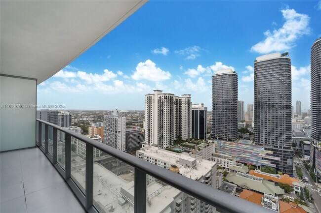 Primary Photo - 1100 S Miami Ave