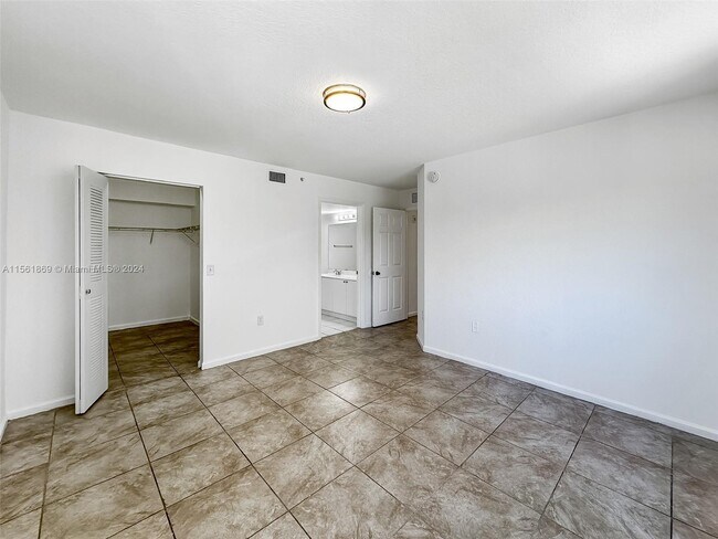 Building Photo - 15430 SW 284th St