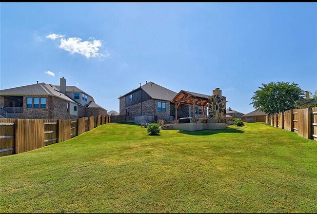 Building Photo - 104 Garner Park Cove